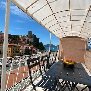 Square Views , Lerici Italien